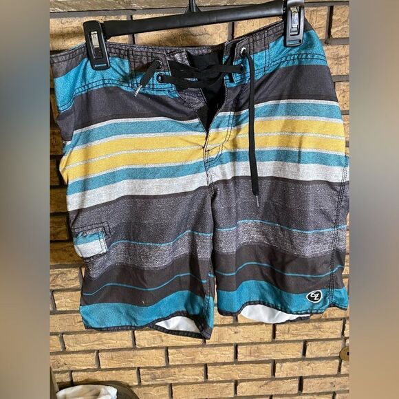 ‎Board shorts - Picture 1 of 5
